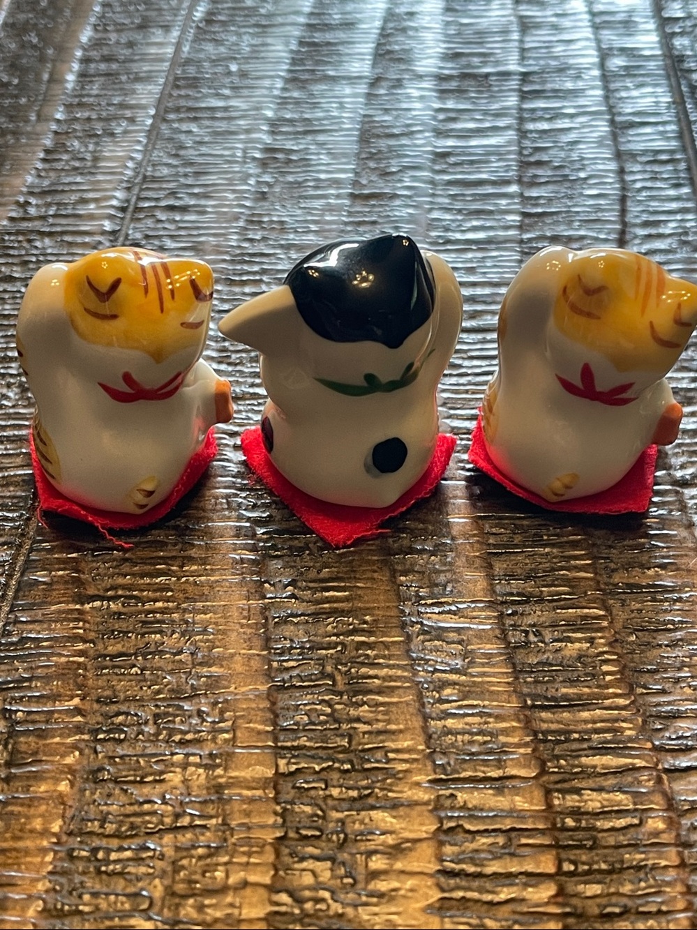 Set of Three Ceramic Lucky Cat Figurines - White with Yellow & Black Accents - Picture 4 of 5